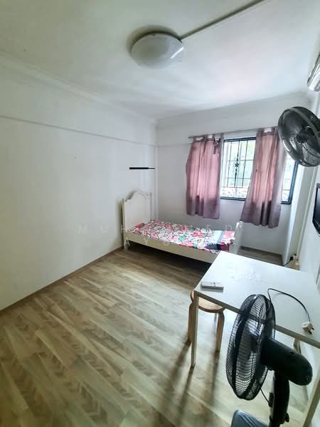 165 Bukit Batok West Avenue 8, 165 Bukit Batok West Avenue 8, 3 Bedrooms, 1,119 sqft, HDB Flat For Rent, by Muhammed Ayub, 500057701 - Bedroom - PropertyGuru.com.sg