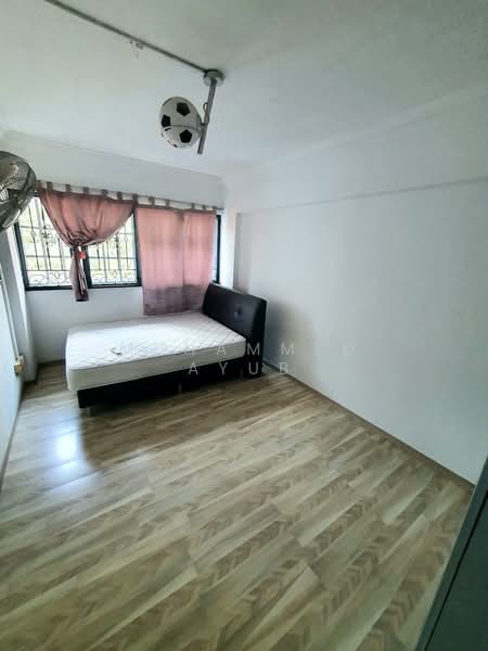 165 Bukit Batok West Avenue 8, 165 Bukit Batok West Avenue 8, 3 Bedrooms, 1,119 sqft, HDB Flat For Rent, by Muhammed Ayub, 500057701 - Bedroom - PropertyGuru.com.sg