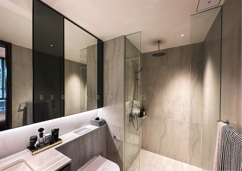 The Continuum Condominium For Sale at S$ 2,300,000 | PropertyGuru Singapore - Bathroom