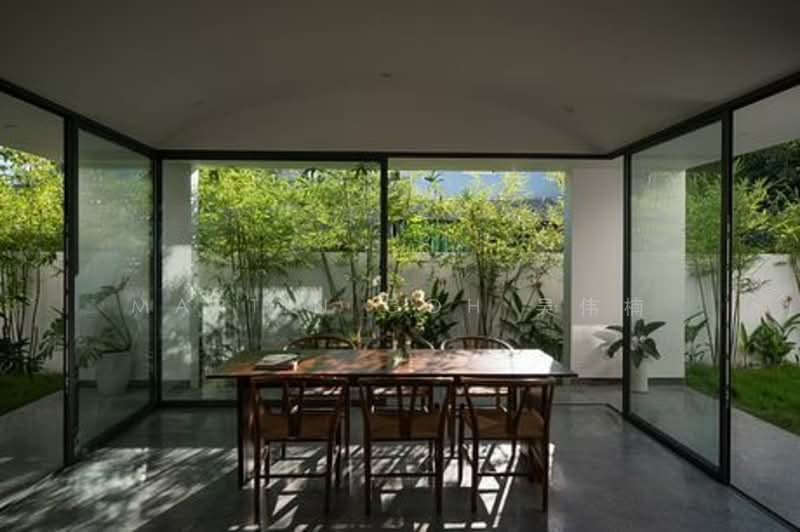 Auspicious East-Facing Detached 🔥Spacious Resort-Style ☎️MARTIN 9320.20.20 Bungalow House For Sale at S$ 27,000,000 | PropertyGuru Singapore - Dining Room