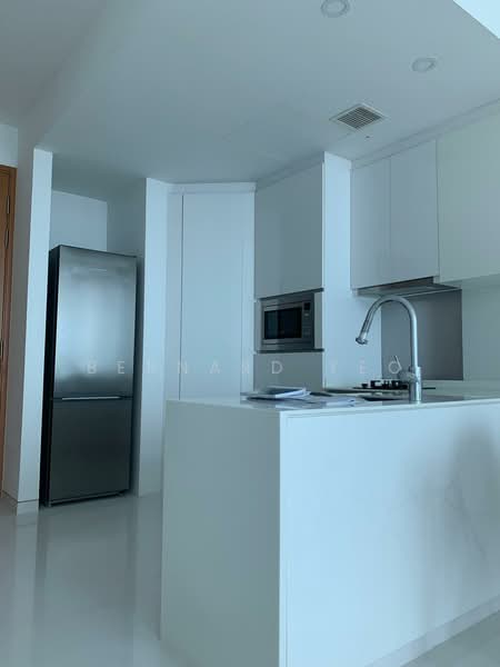 76 Shenton Apartment For Sale at S$ 1,250,000 | PropertyGuru Singapore - Kitchen