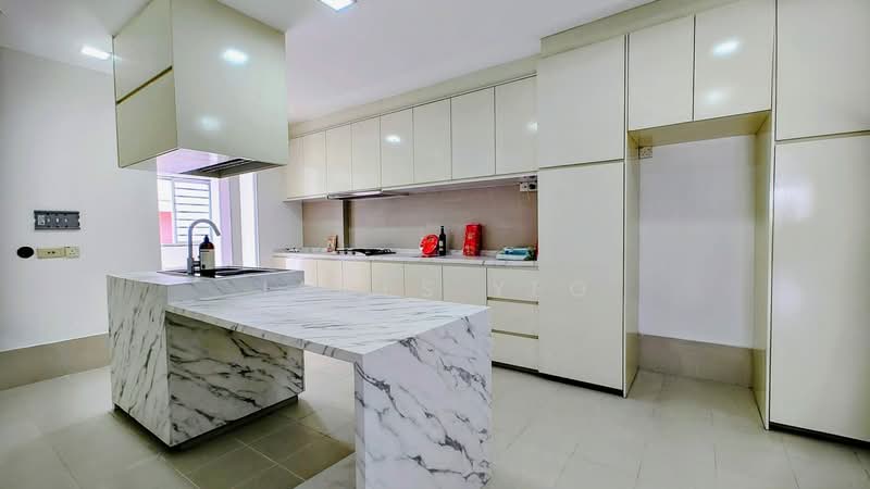 145 Mei Ling Street HDB Flat For Sale at S$ 1,300,000 | PropertyGuru Singapore - Kitchen