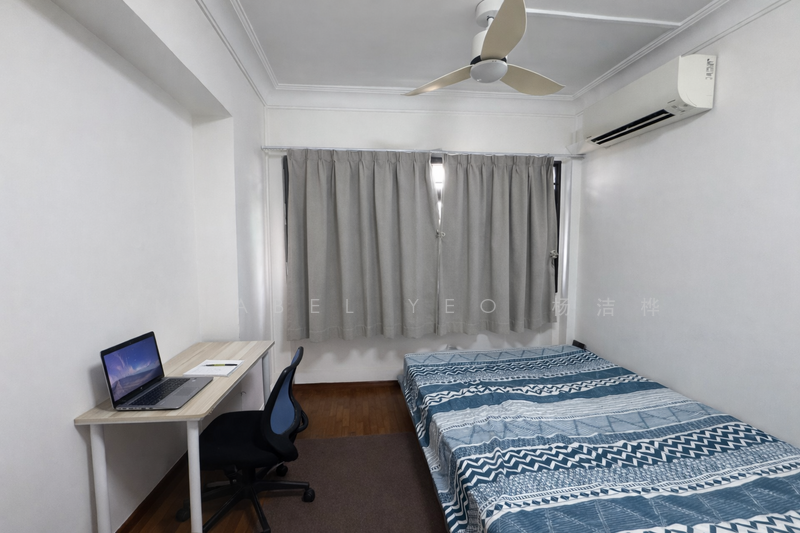 425 Canberra Road HDB Flat For Sale at S$ 628,000 | PropertyGuru Singapore - Bedroom