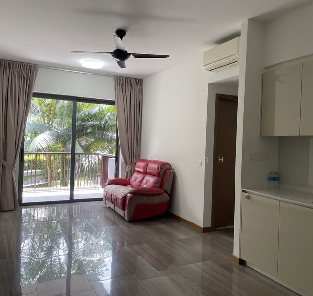 Lakeville, 3 Jurong Lake Link, 2 Bedrooms, 764 sqft, Condominium For Rent, by Shirley Goh (Phua), 500057744 - Living Room - PropertyGuru.com.sg