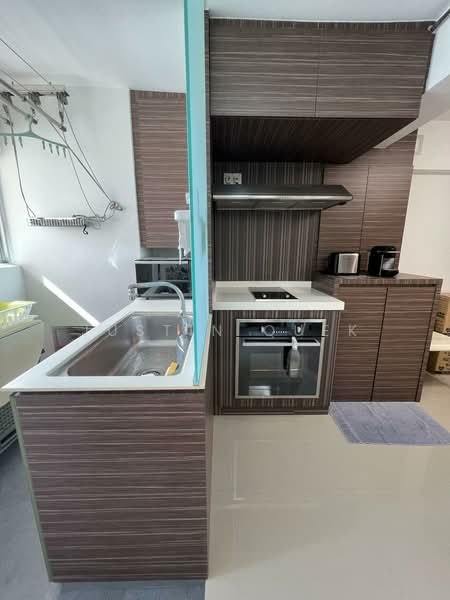 13 Holland Drive, 13 Holland Drive, 2 Bedrooms, 700 sqft, HDB Flat For Rent, by Justin Quek, 500057745 - Kitchen - PropertyGuru.com.sg