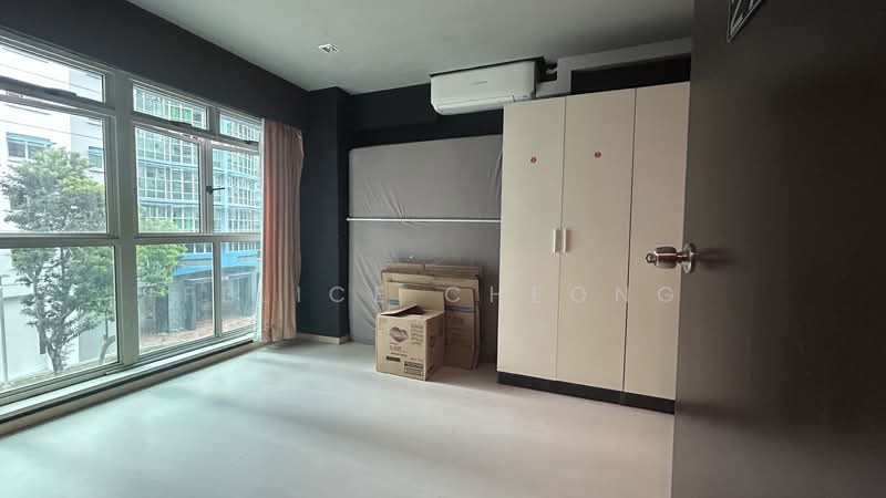 103A Edgefield Plains HDB Flat For Sale at S$ 680,000 | PropertyGuru Singapore - Bedroom