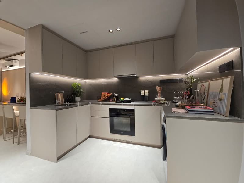 River Modern Condominium For Sale at S$ 1,548,000 | PropertyGuru Singapore - Kitchen