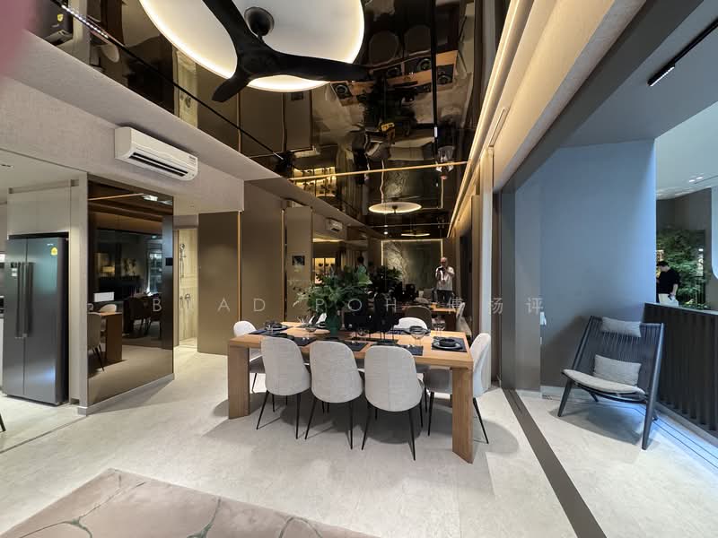 River Modern Condominium For Sale at S$ 2,298,000 | PropertyGuru Singapore - Dining Room