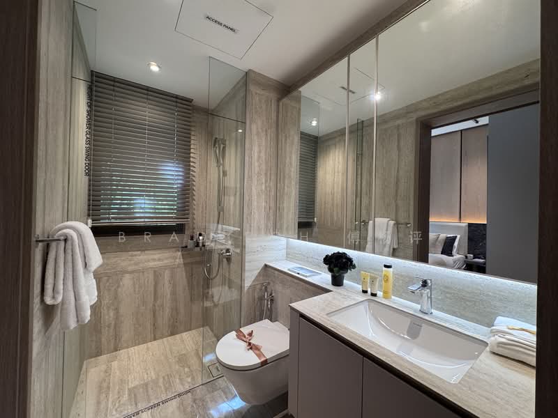 River Modern Condominium For Sale at S$ 2,298,000 | PropertyGuru Singapore - Bathroom