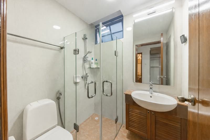 Sanctuary Green Condominium For Sale at S$ 2,350,000 | PropertyGuru Singapore - Bathroom