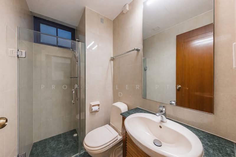 Sanctuary Green Condominium For Sale at S$ 2,350,000 | PropertyGuru Singapore - Bathroom