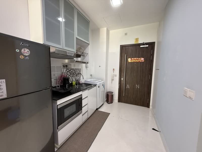 Parc Rosewood Condominium For Sale at S$ 835,000 | PropertyGuru Singapore - Kitchen
