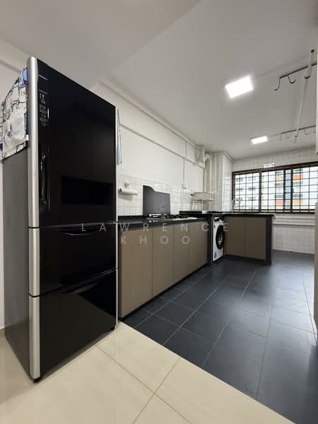 770 Yishun Avenue 3, 770 Yishun Avenue 3, 2 Bedrooms, 700 sqft, HDB Flat For Rent, by Lawrence Khoo, 500057830 - Kitchen - PropertyGuru.com.sg