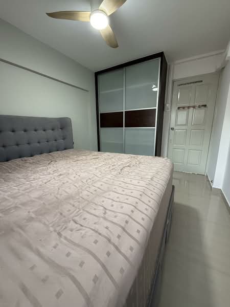 770 Yishun Avenue 3, 770 Yishun Avenue 3, 2 Bedrooms, 700 sqft, HDB Flat For Rent, by Lawrence Khoo, 500057830 - Master Bedroom - PropertyGuru.com.sg