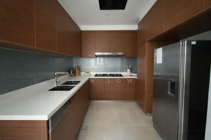 Rare Waterfront Masterpiece | Newly Renovated 2.5-Storey Bungalow @ Sentosa Cove, , 5 Bedrooms, 6,500 sqft, Bungalow House For Rent, by Ian Low, 500057877 - Kitchen - PropertyGuru.com.sg