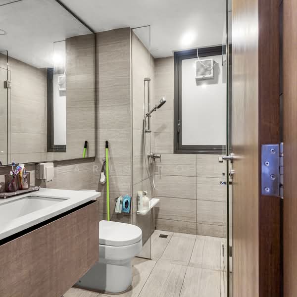 Bellewoods Executive Condominium For Sale at S$ 1,850,000 | PropertyGuru Singapore - Bathroom