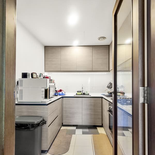 Bellewoods Executive Condominium For Sale at S$ 1,850,000 | PropertyGuru Singapore - Kitchen