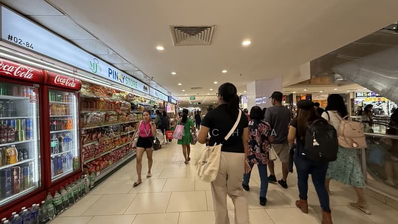 Lucky Plaza, 304 Orchard Road, 388 sqft, Mall Shop For Rent, by Alvin Chua, 500057891 - CommercialGuru.com.sg