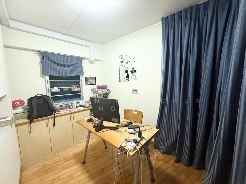 467A Admiralty Drive HDB Flat For Sale at S$ 625,000 | PropertyGuru Singapore - Study