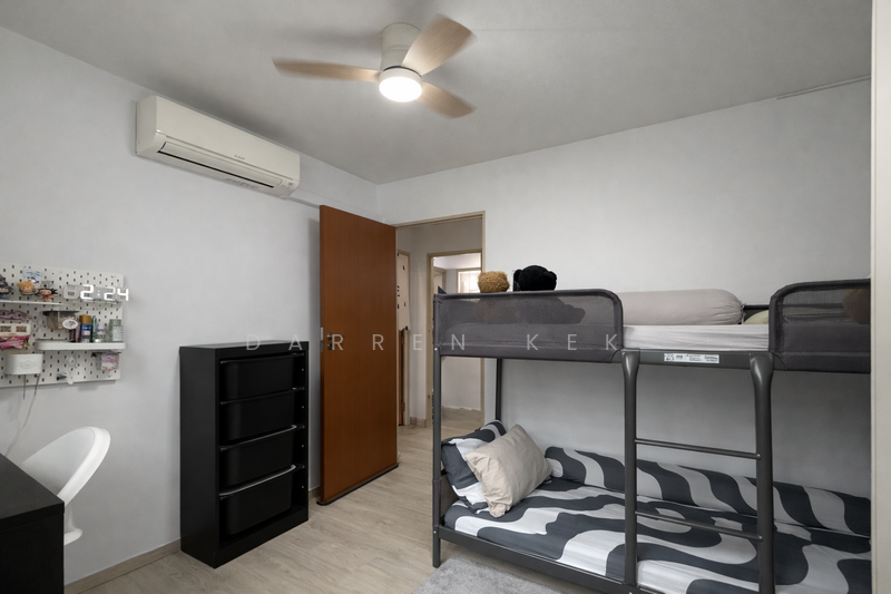 104A Canberra Street HDB Flat For Sale at S$ 550,000 | PropertyGuru Singapore - Common Bedroom