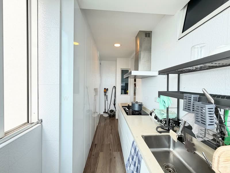 The Tampines Trilliant Executive Condominium For Sale at S$ 3,888,888 | PropertyGuru Singapore - Kitchen