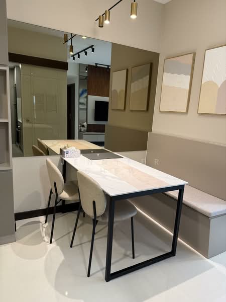 Domus, 8 Irrawaddy Road, 2 Bedrooms, 9,042 sqft, Condominium For Rent, by Jennifer Chew, 500057970 - Dining Room - PropertyGuru.com.sg