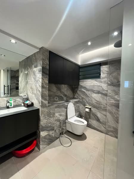 310A Punggol Walk HDB Flat For Sale at S$ 960,000 | PropertyGuru Singapore - Bathroom