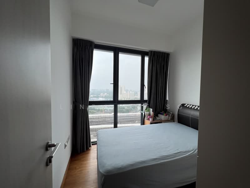 J Gateway, 2 Gateway Drive, 3 Bedrooms, 969 sqft, Condominium For Rent, by Linda Lee SG, 500057993 - Bedroom - PropertyGuru.com.sg