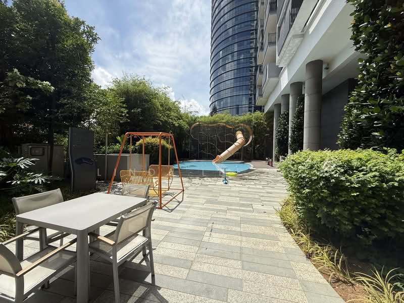 J Gateway, 2 Gateway Drive, 3 Bedrooms, 969 sqft, Condominium For Rent, by Linda Lee SG, 500057993 - Exterior - PropertyGuru.com.sg