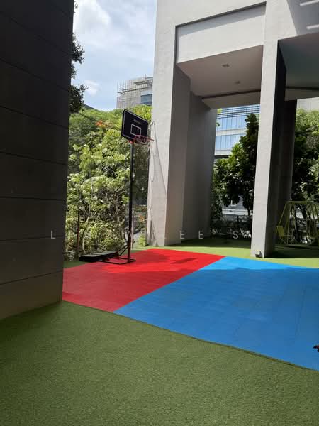 J Gateway, 2 Gateway Drive, 3 Bedrooms, 969 sqft, Condominium For Rent, by Linda Lee SG, 500057993 - Exterior - PropertyGuru.com.sg