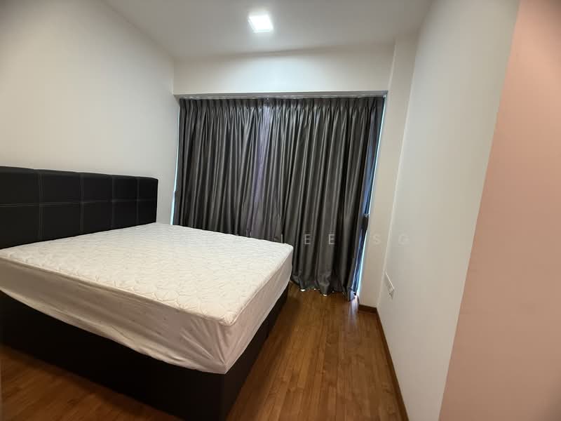 J Gateway, 2 Gateway Drive, 3 Bedrooms, 969 sqft, Condominium For Rent, by Linda Lee SG, 500057993 - Bedroom - PropertyGuru.com.sg