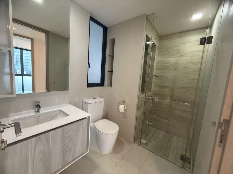 J Gateway, 2 Gateway Drive, 3 Bedrooms, 969 sqft, Condominium For Rent, by Linda Lee SG, 500057993 - Bathroom - PropertyGuru.com.sg