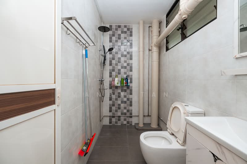 538 Jelapang Road HDB Flat For Sale at S$ 615,888 | PropertyGuru Singapore - Common Bath