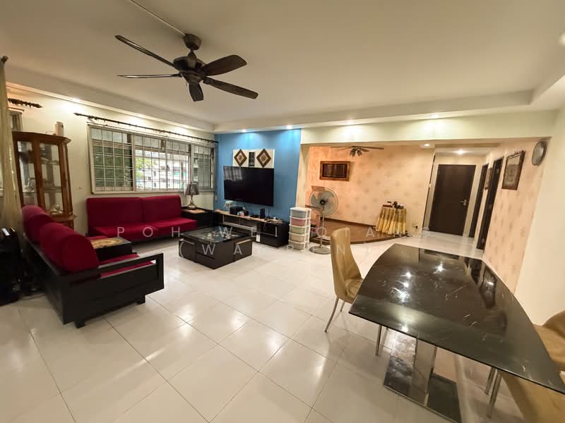 791 Choa Chu Kang North 6 HDB Flat For Sale at S$ 654,999 | PropertyGuru Singapore - Living Room