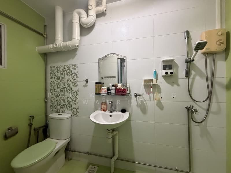 791 Choa Chu Kang North 6 HDB Flat For Sale at S$ 654,999 | PropertyGuru Singapore - Bathroom