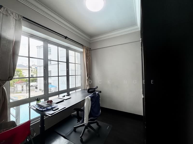 Eastwood Green Condominium For Sale at S$ 1,450,000 | PropertyGuru Singapore