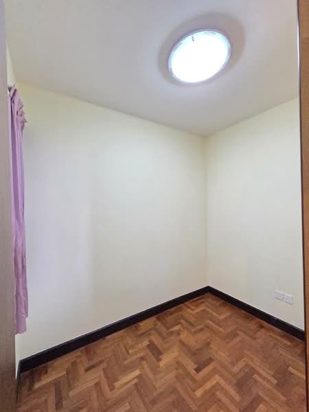 Regent Heights, 50 Bukit Batok East Avenue 5, 3 Bedrooms, 1,023 sqft, Condominium For Rent, by Warrick ., 500058031 - Interior - PropertyGuru.com.sg