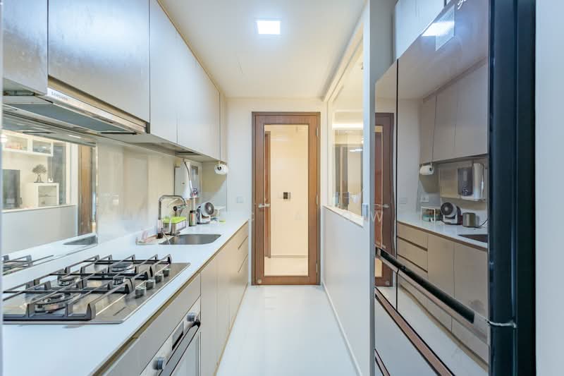 The Visionaire Executive Condominium For Sale at S$ 1,450,000 | PropertyGuru Singapore - Kitchen