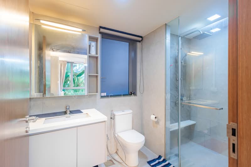 The Visionaire Executive Condominium For Sale at S$ 1,450,000 | PropertyGuru Singapore - Bathroom