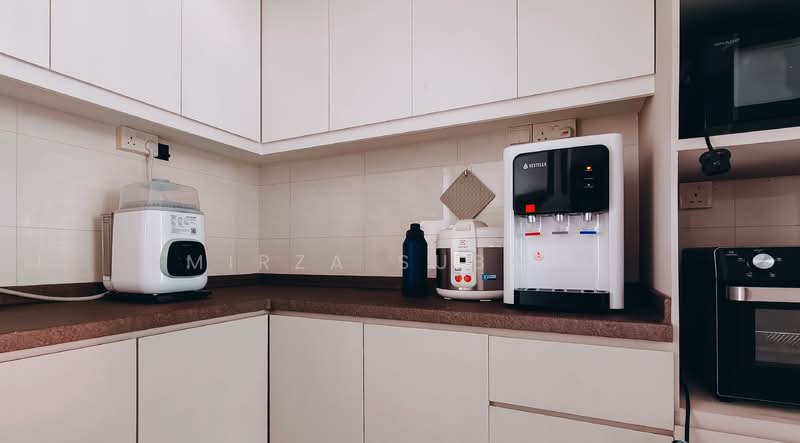 487B Tampines Street 45 HDB Flat For Sale at S$ 600,000 | PropertyGuru Singapore - Kitchen