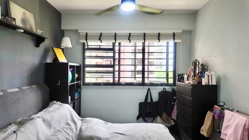 463A Bukit Batok Street 41 HDB Flat For Sale at S$ 780,000 | PropertyGuru Singapore - Bedroom