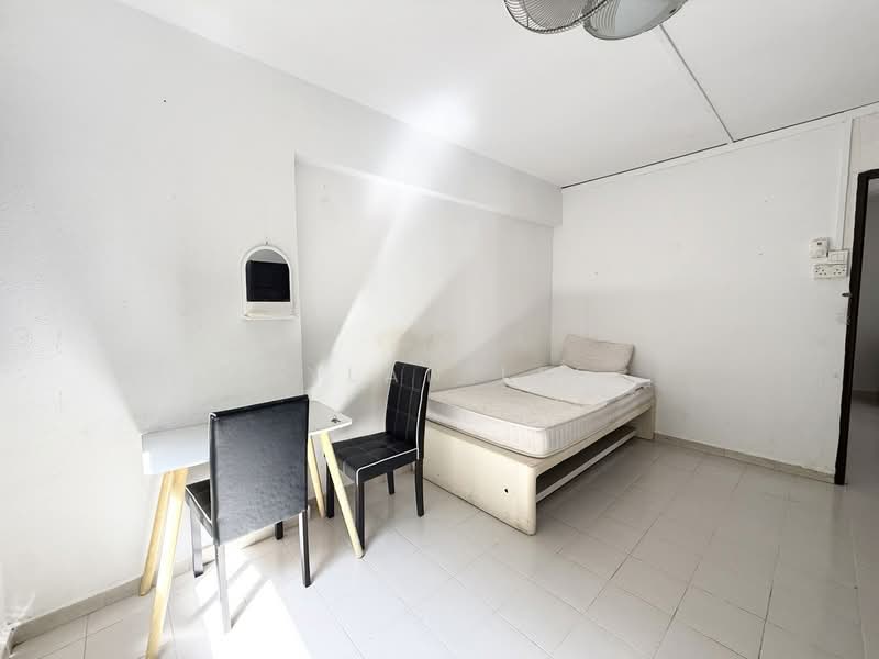 21 Saint George's Road, 21 Saint George's Road, 3 Bedrooms, 1,270 sqft, HDB Flat For Sale, by Dylan Lee, 500058059 - Bedroom - PropertyGuru.com.sg