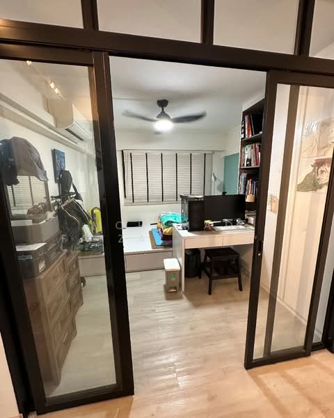 329 Yishun Ring Road HDB Flat For Sale at S$ 500,000 | PropertyGuru Singapore - Study