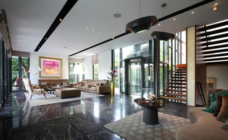 Bukit Timah Rare Hilltop GCB-Style Bungalow 10,480 sqft land, oriole crescent, 5 Bedrooms, 12,000 sqft, Bungalow House For Sale, by Hu Yan, 500058083 - Living Room - PropertyGuru.com.sg