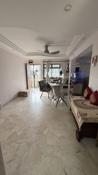 341 Tampines Street 33 HDB Flat For Sale at S$ 680,000 | PropertyGuru Singapore - Living Room