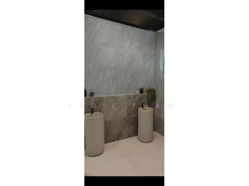 453 Ang Mo Kio Avenue 10, 453 Ang Mo Kio Avenue 10, 2 Bedrooms, 893 sqft, HDB Flat For Rent, by Eddie Tham, 500058117 - Bathroom - PropertyGuru.com.sg