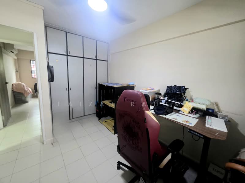 655 Yishun Avenue 4 HDB Flat For Sale at S$ 480,000 | PropertyGuru Singapore
