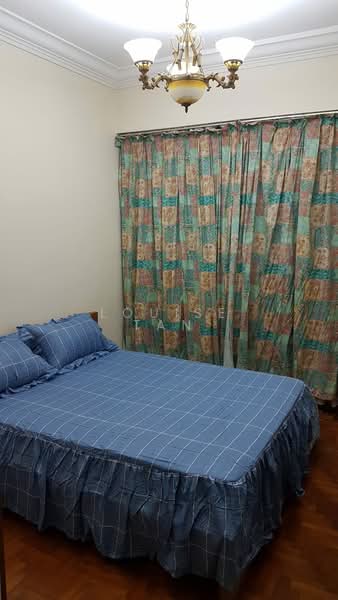 Hume Park I Condominium For Sale at S$ 2,440,000 | PropertyGuru Singapore - Bedroom