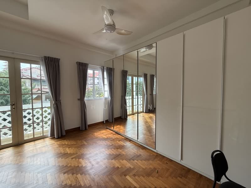 Freehold Corner Terrace, Walkable to MRT and Food Centre Corner Terrace For Sale at S$ 6,590,000 | PropertyGuru Singapore