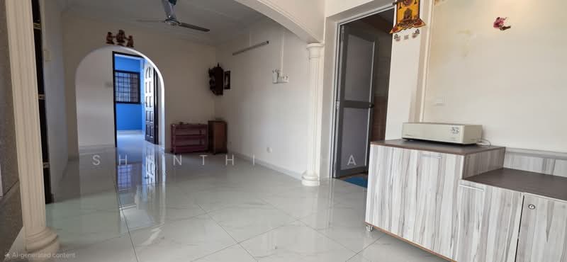 684 Race Course Road HDB Flat For Sale at S$ 900,000 | PropertyGuru Singapore - living /dining